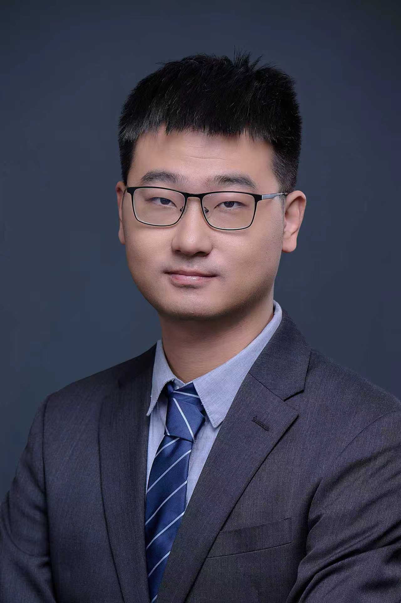 Portrait of Hongzhe Zhang